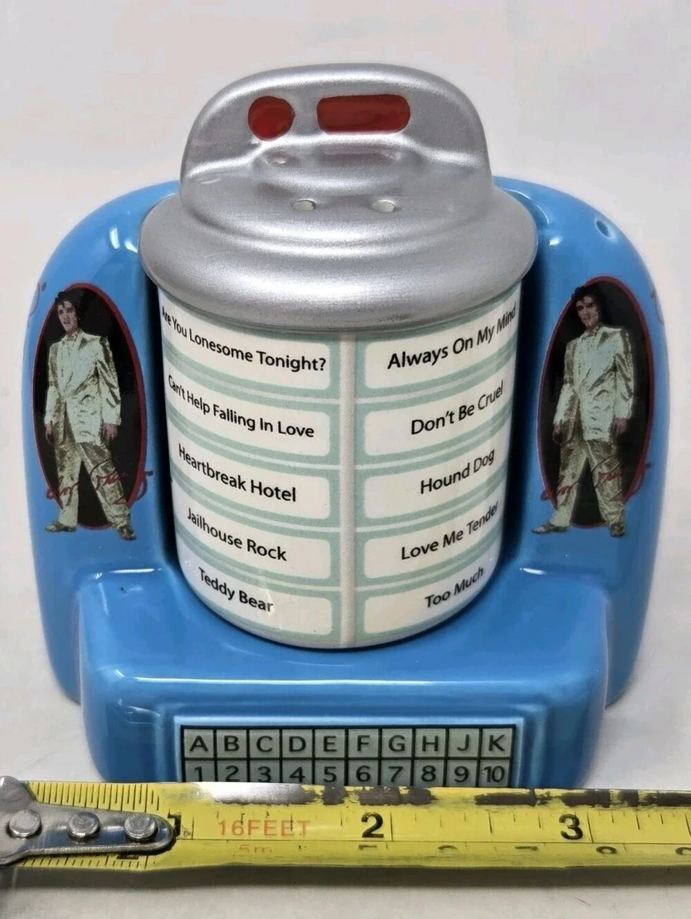 ELvis Presley Jukebox Salt & Pepper Shaker Set Signature Product 2006
